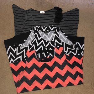 ‼️CCO SALE‼️💕Tank top bundle ☀️